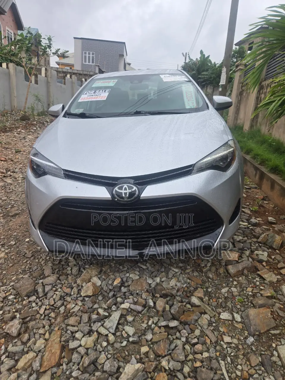 Toyota Corolla SE (1.8L 4cyl 2A) 2018 Silver