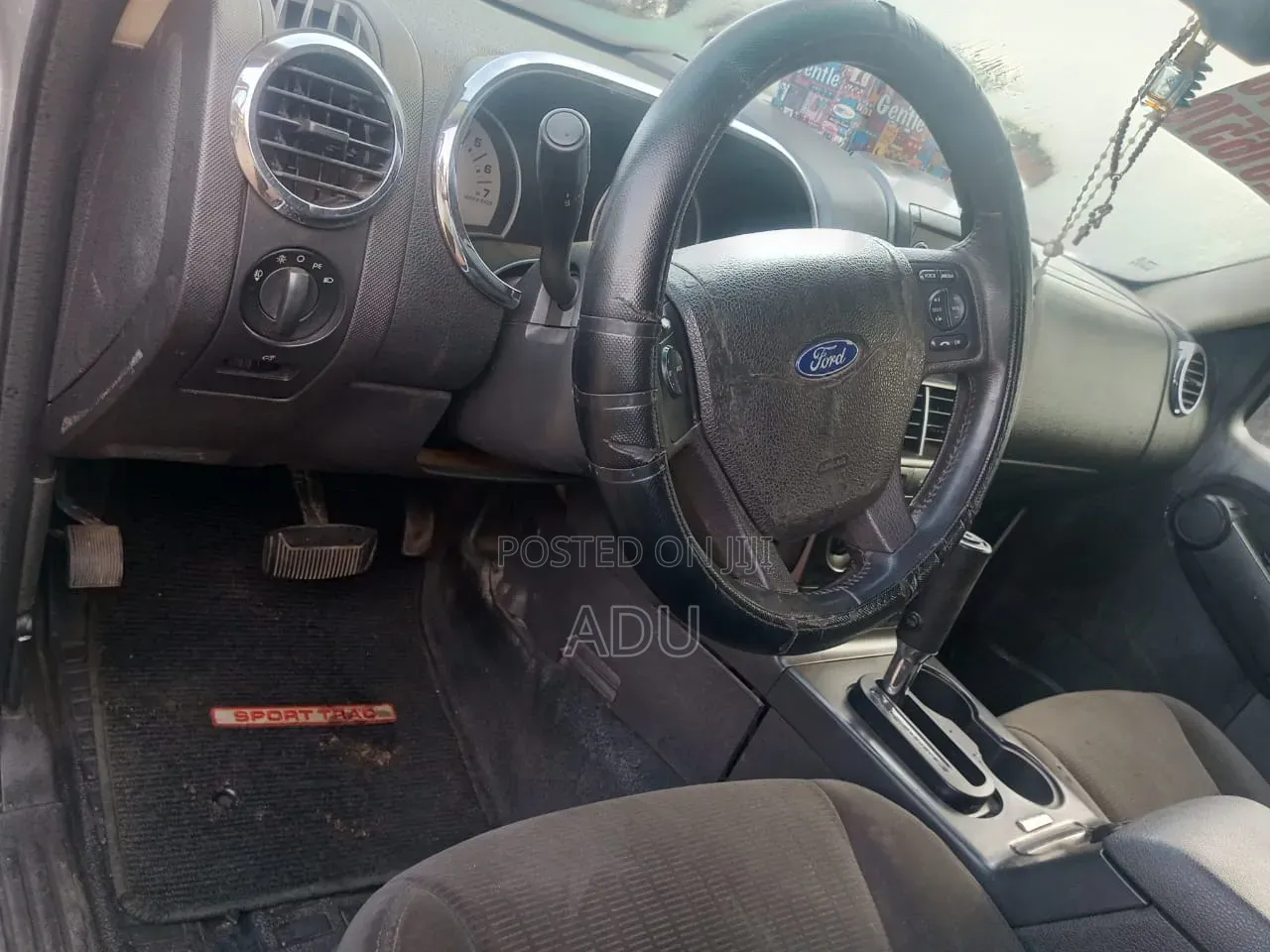 Ford Explorer Sport Trac 2009 Gray
