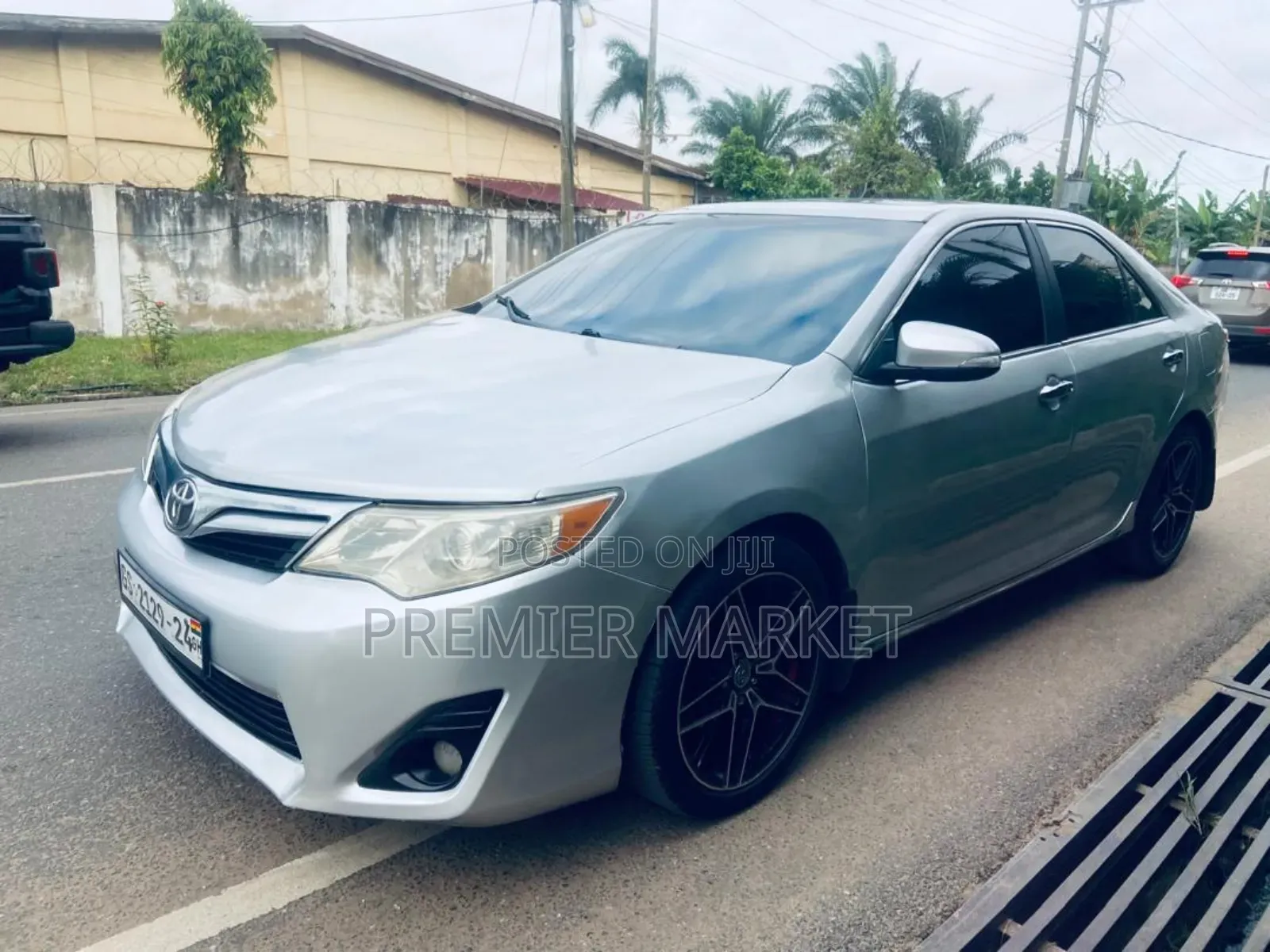 Toyota Camry L 4dr Sedan (2.5L 4cyl 6A) 2014 Silver
