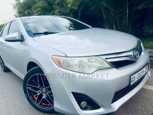 Toyota Camry L 4dr Sedan (2.5L 4cyl 6A) 2014 Silver