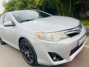 Toyota Camry L 4dr Sedan (2.5L 4cyl 6A) 2014 Silver