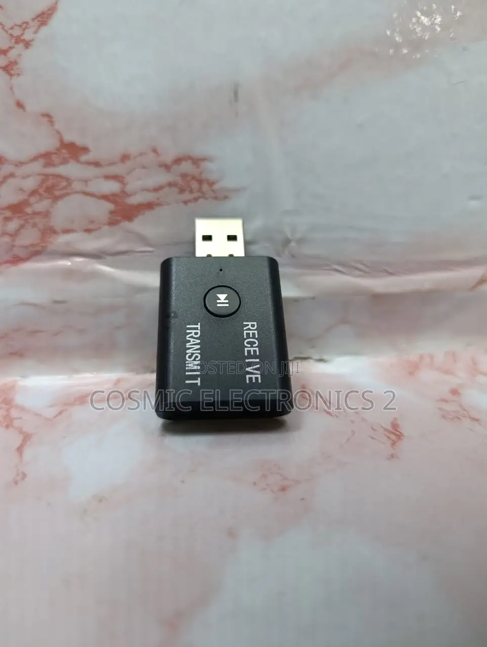 2-in-1 Bluetooth Audio Transmitter Receiver