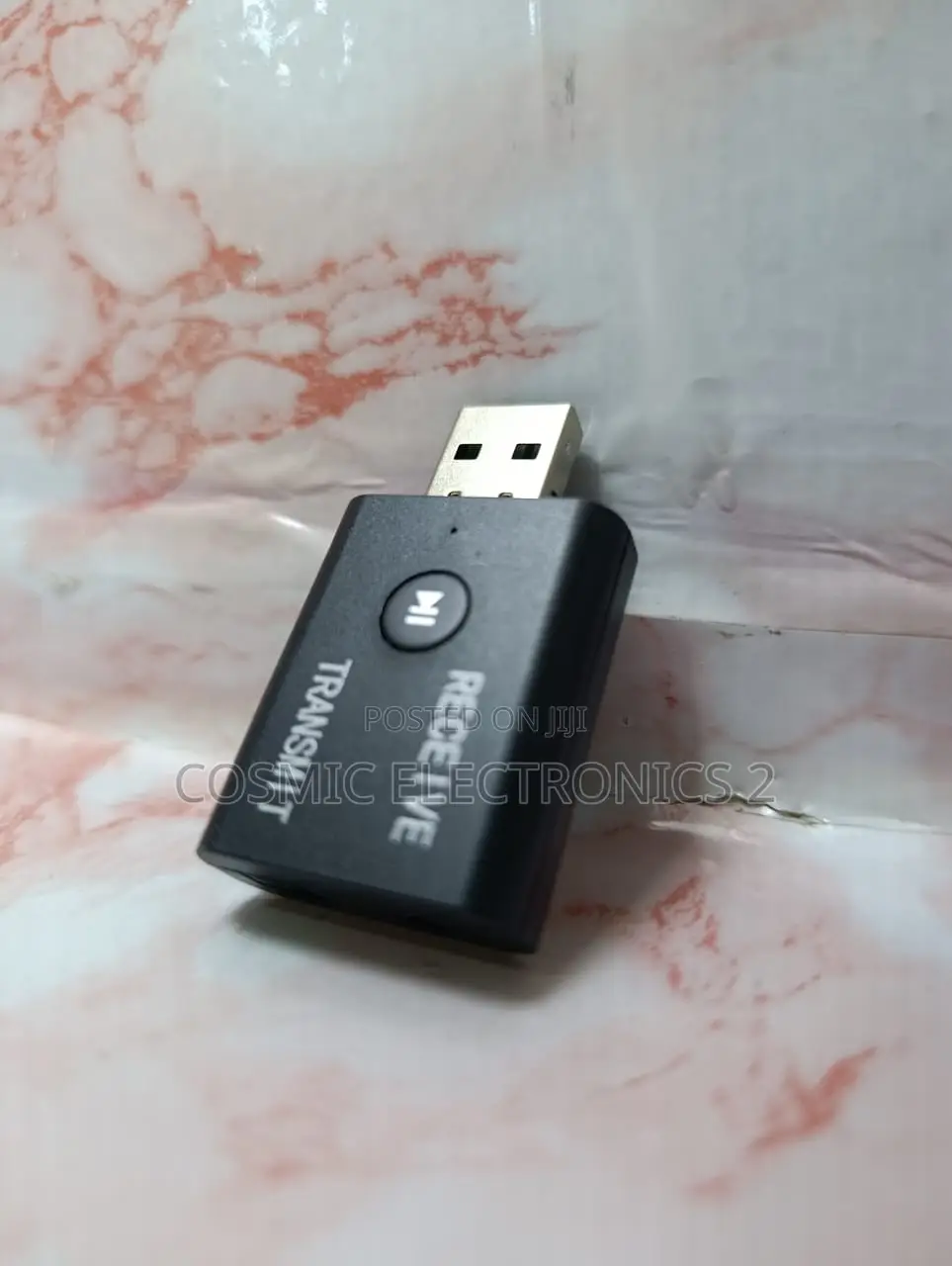 2-in-1 Bluetooth Audio Transmitter Receiver