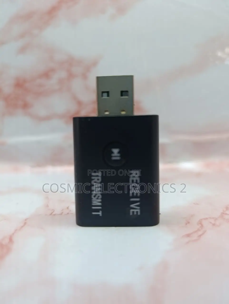 2-in-1 Bluetooth Audio Transmitter Receiver