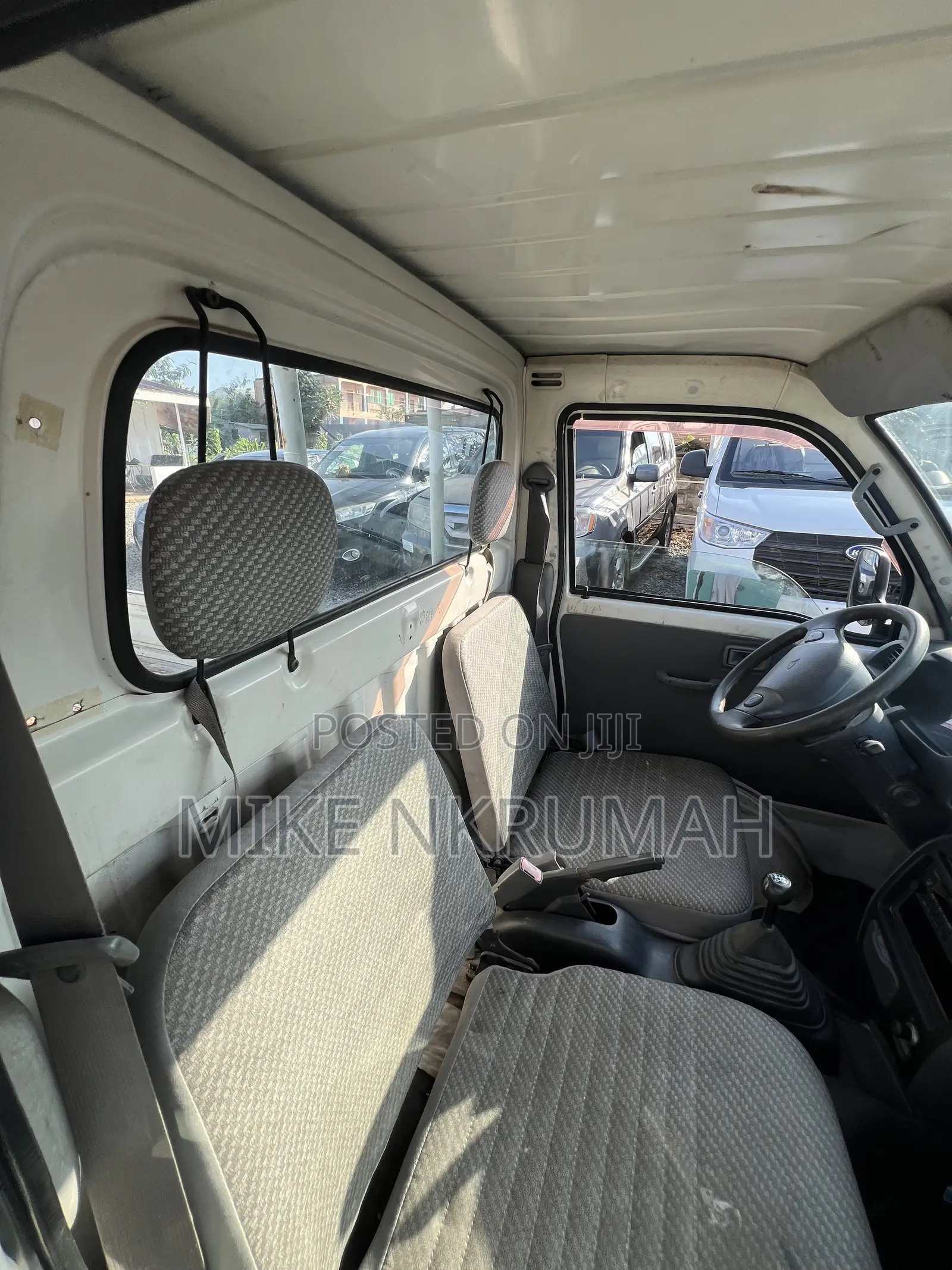 Daihatsu Hijet 2010 White