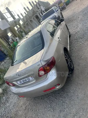 Toyota Corolla 2010 Gold