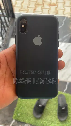 Apple iPhone XS 64 GB Black