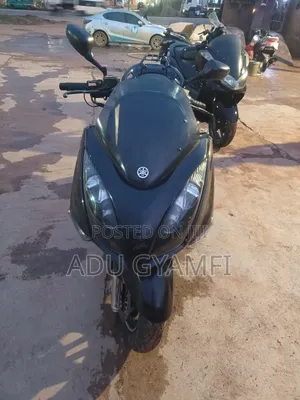 Yamaha Majesty 2021 Black