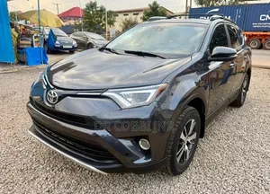 Toyota RAV4 2017 Gray