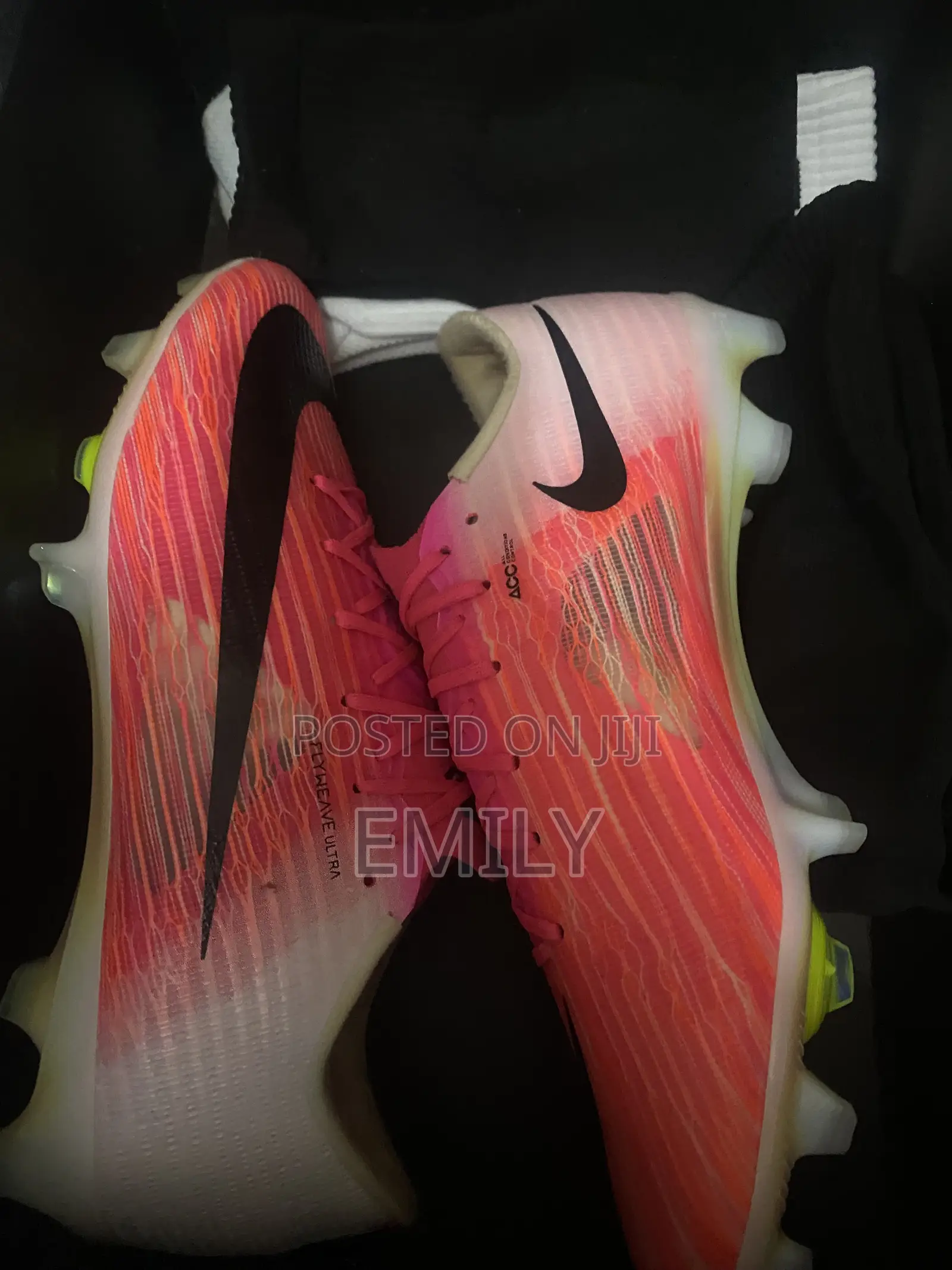 Nike Mercurial Super Fly 11 + Free Tape