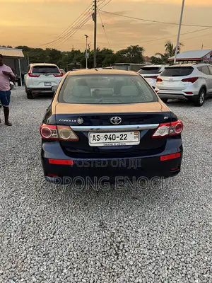 Toyota Corolla L 4dr Sedan (1.8L 4cyl 5M) 2013 Blue