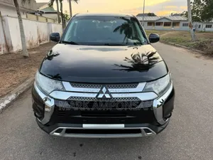 Mitsubishi Outlander ES FWD 2020 Black