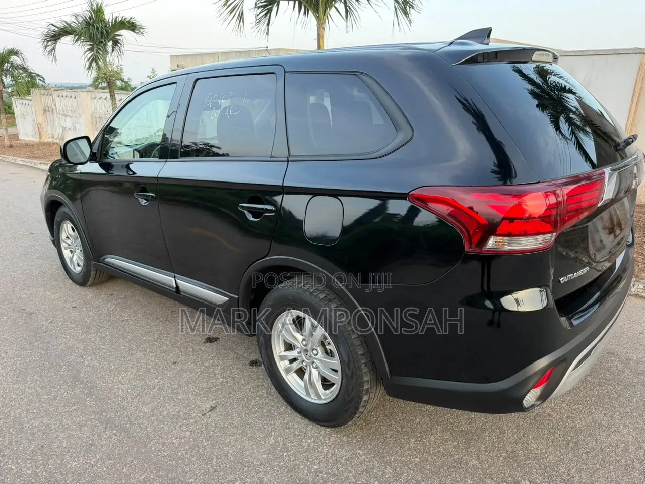 Mitsubishi Outlander ES FWD 2020 Black