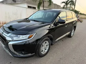 Mitsubishi Outlander ES FWD 2020 Black