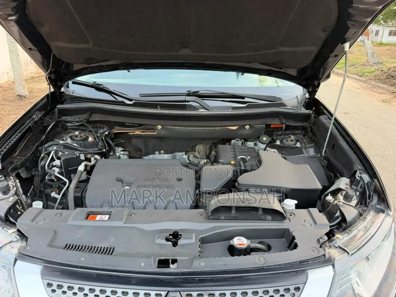 Mitsubishi Outlander ES FWD 2020 Black