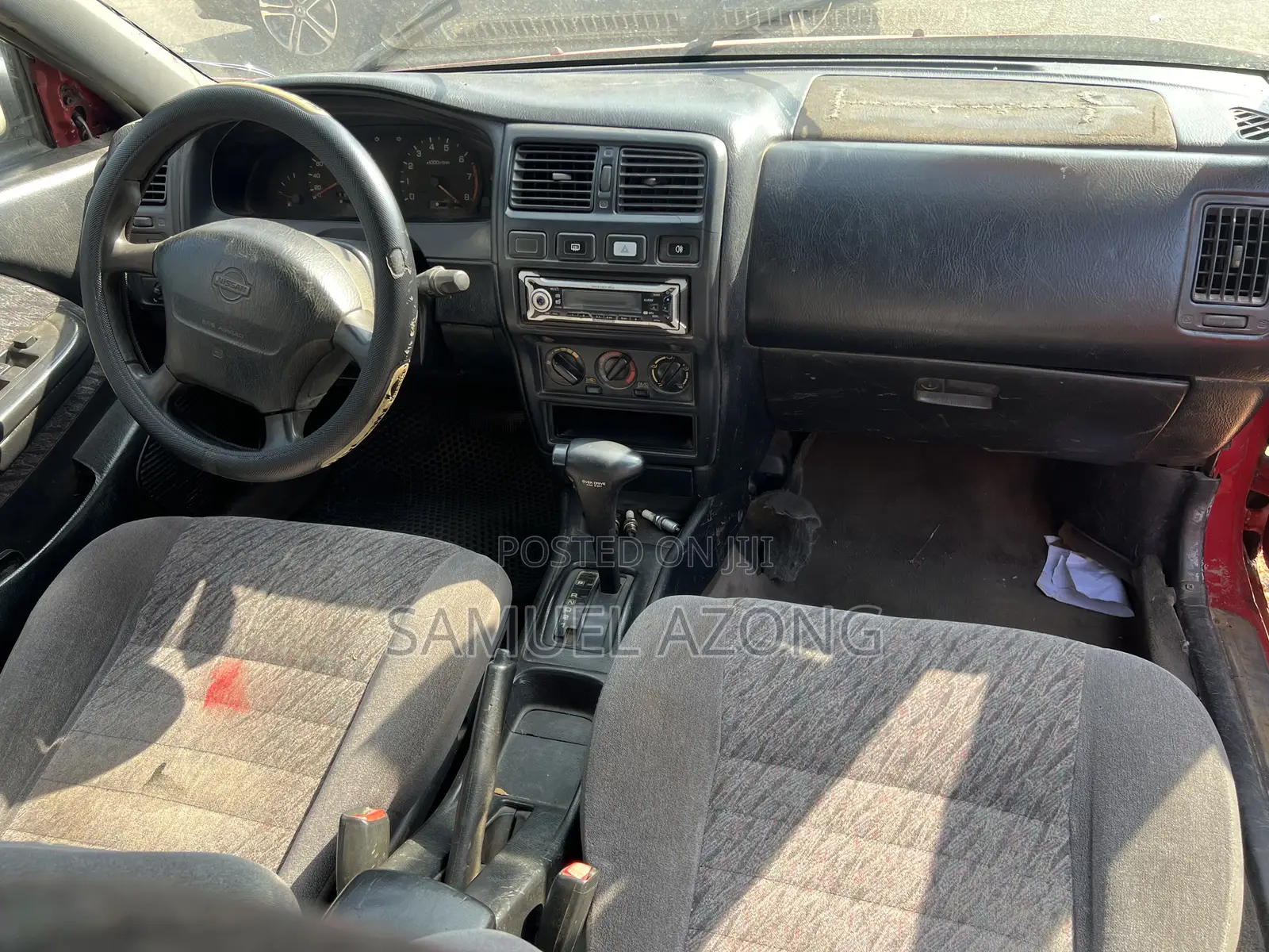 Nissan Almera Tino 2002 Red