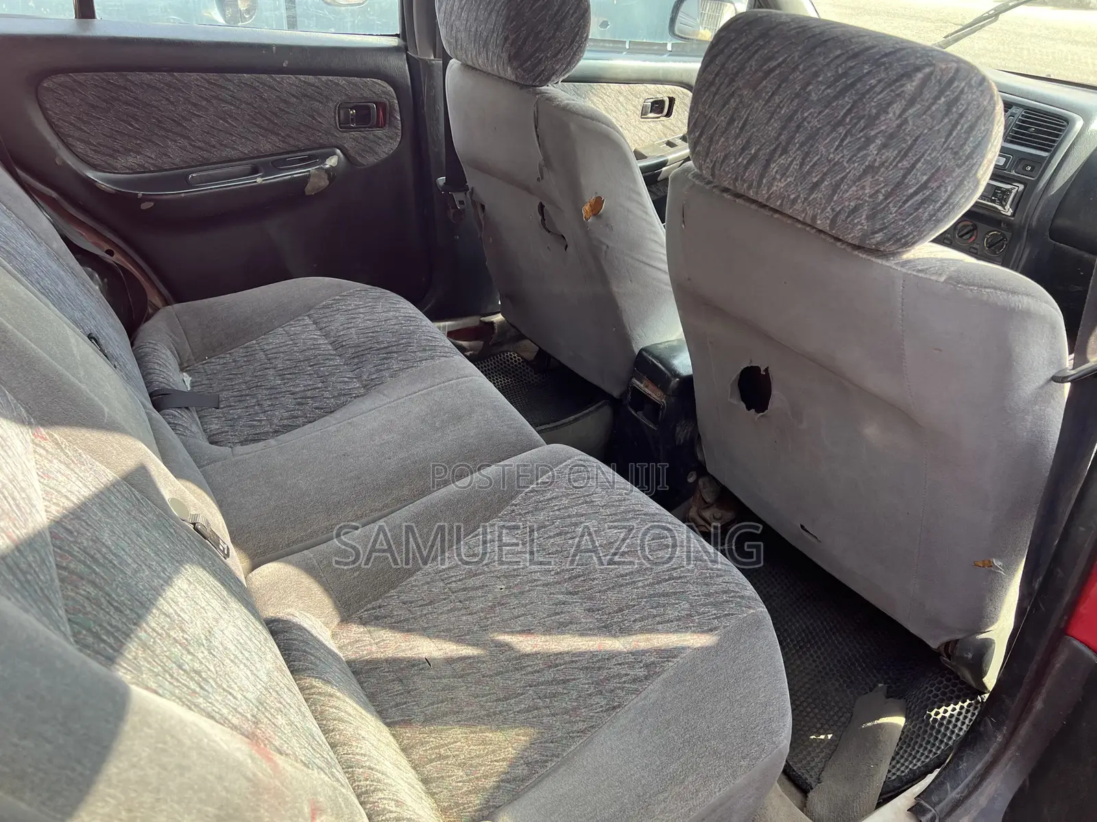 Nissan Almera Tino 2002 Red
