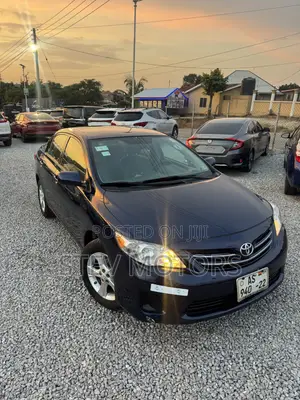 Toyota Corolla LE 4dr Sedan (1.8L 4cyl 4A) 2013 Blue