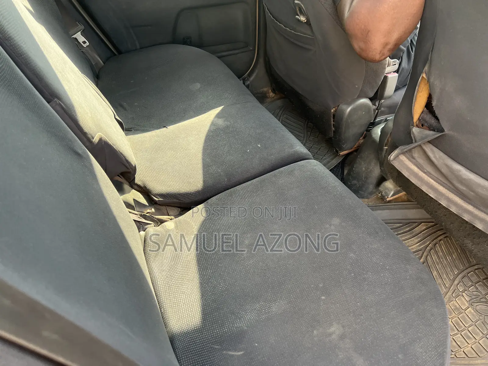Toyota Vitz 1.3 AWD 3dr 2010 Silver