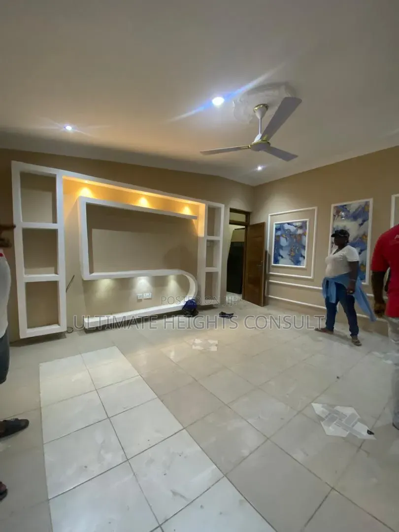 3bdrm House in Awudome, North Kaneshie for rent