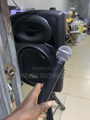 Bluthoot Speaker