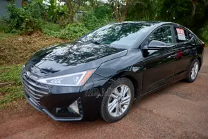 Hyundai Elantra 2018 Black