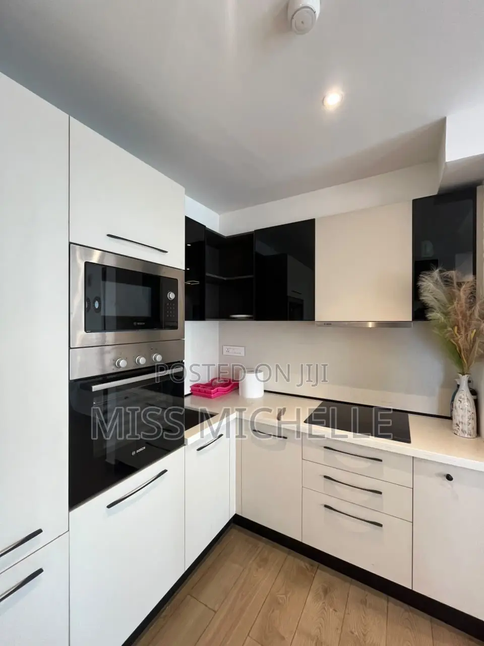 1bdrm Apartment in Osu Ringway, Oxford Street for sale