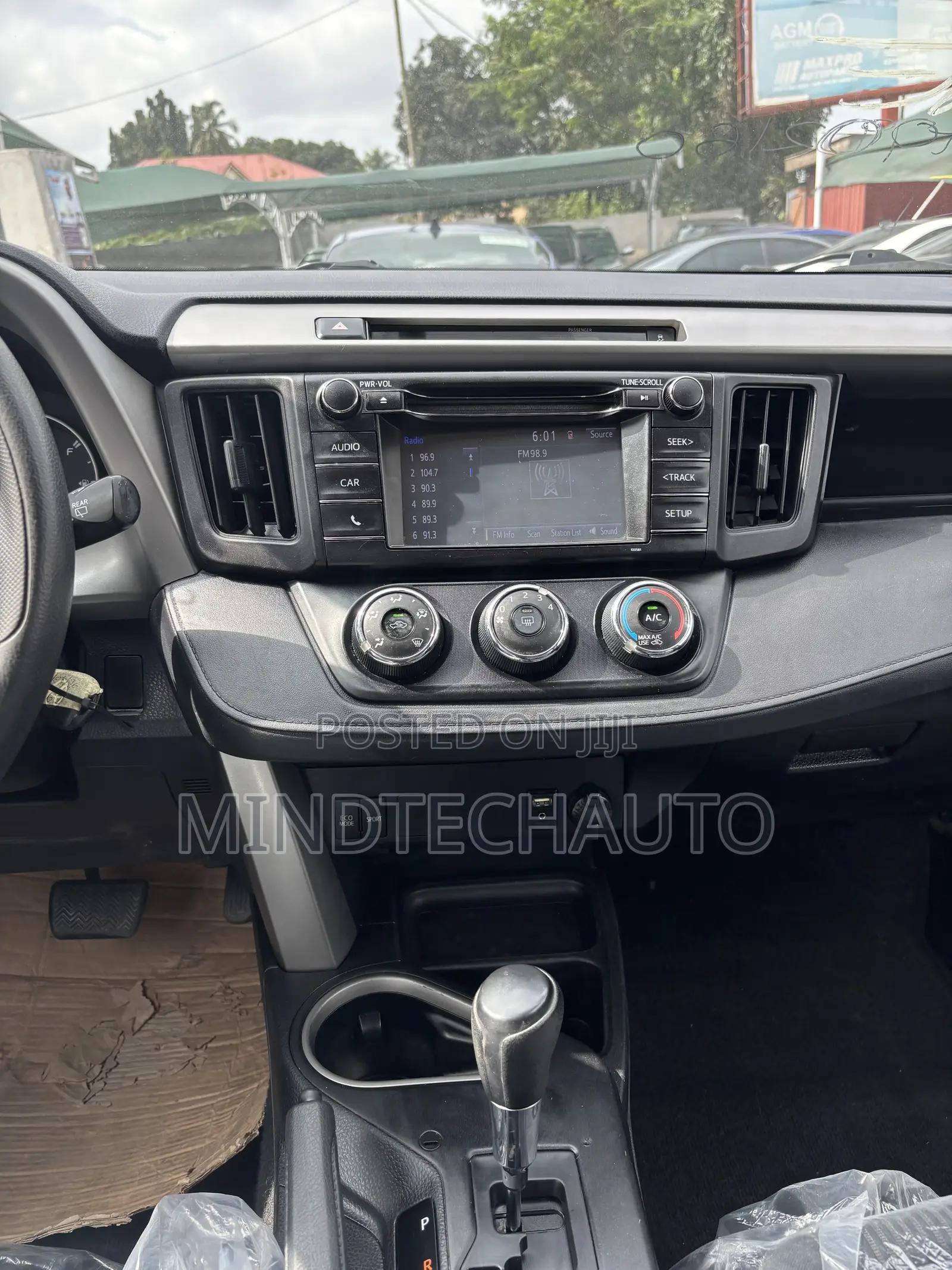 Toyota RAV4 LE AWD (2.5L 4cyl 6A) 2016 Red
