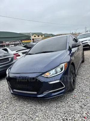 Hyundai Elantra Sport Sedan FWD (1.6L 4cyl 6M) 2017 Blue