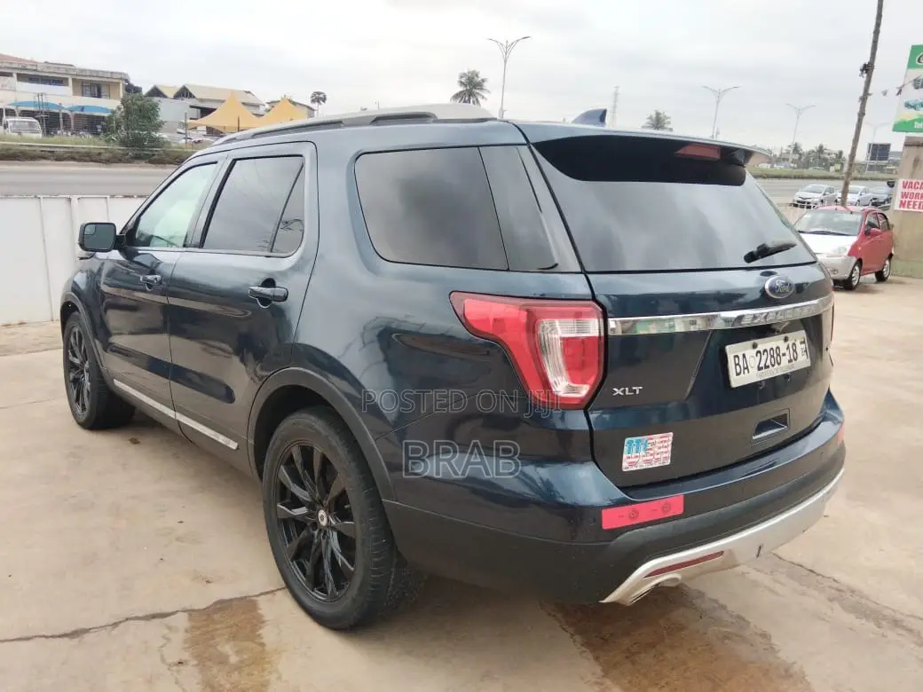 Ford Explorer XLT 4dr SUV AWD (3.5L 6cyl 6A) 2016 Blue