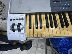 M-Audio Keystation 88 MIDI Keyboard