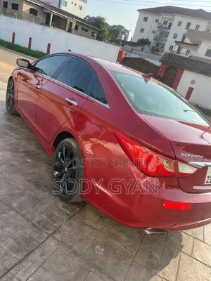 Hyundai Sonata 2012 Red