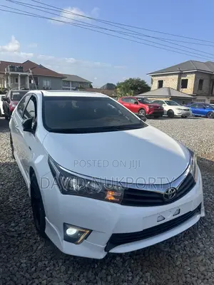 Toyota Corolla 2016 White