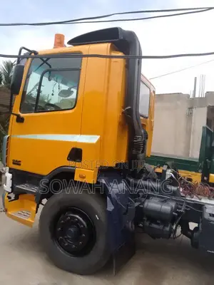 Trailer Head