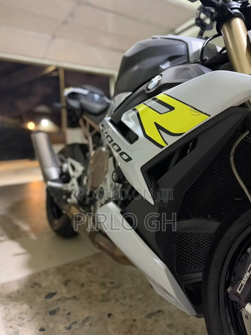 BMW S 1000 R 2022 Gray