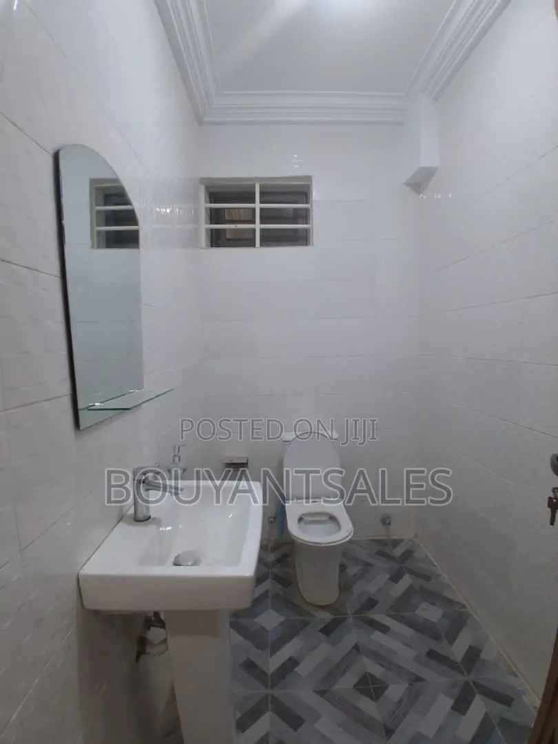 2bdrm Apartment in Boi, Abokobi for rent