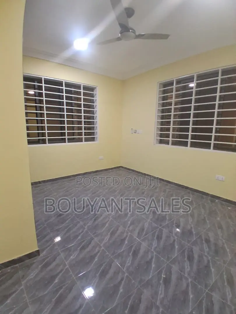 2bdrm Apartment in Boi, Abokobi for rent