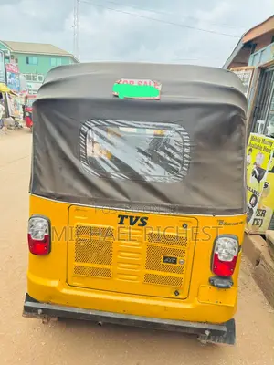 TVS King Deluxe Plus iTouch Start 2025 Yellow