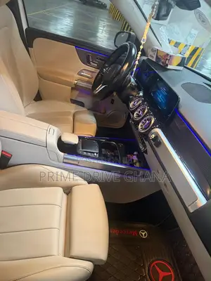 Mercedes-Benz GLB-Class GLB 250 4MATIC 2021 White