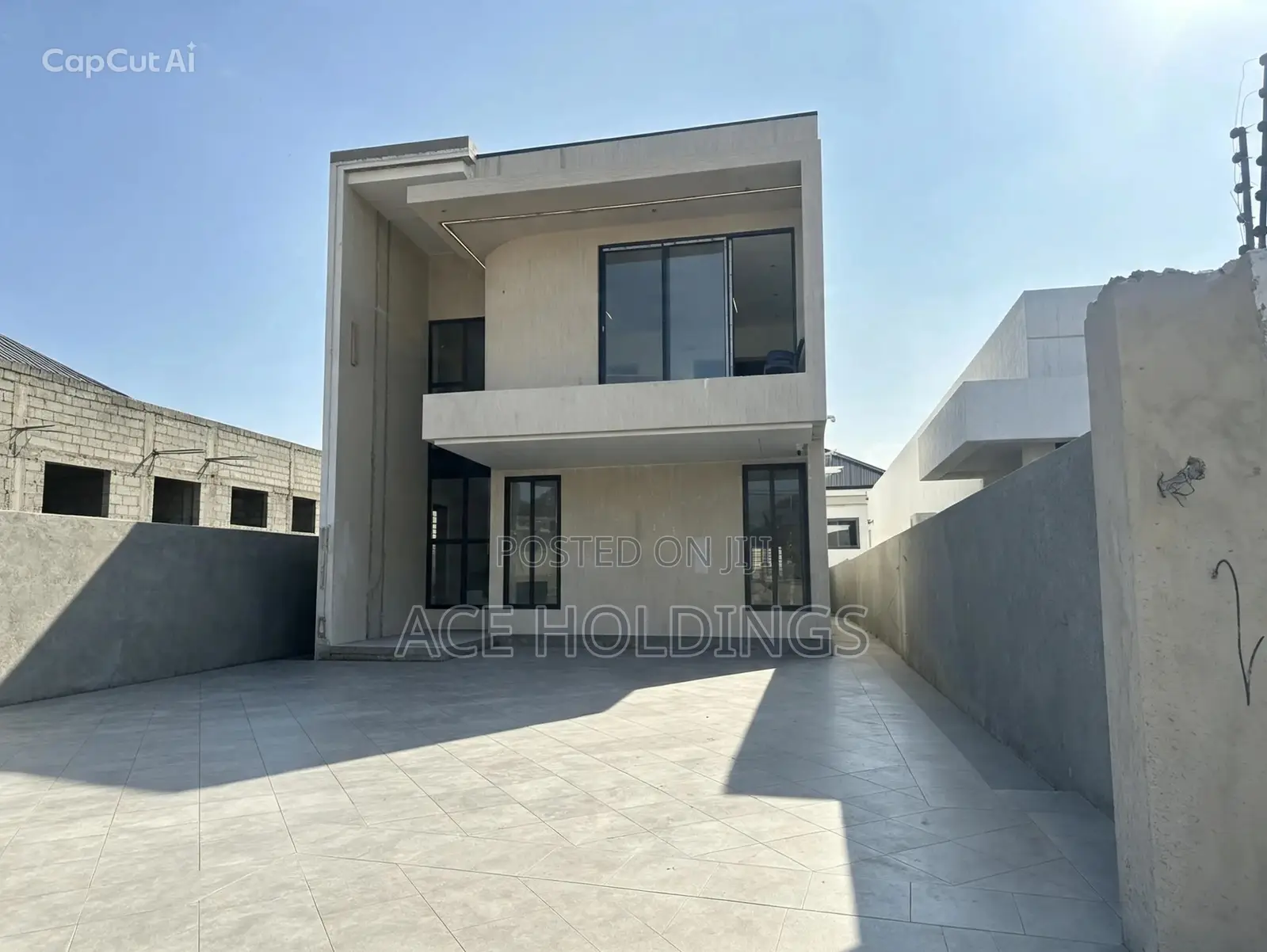 4bdrm House in Lakeside for sale