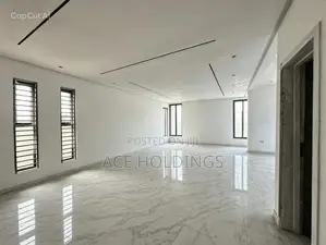 4bdrm House in Lakeside for sale