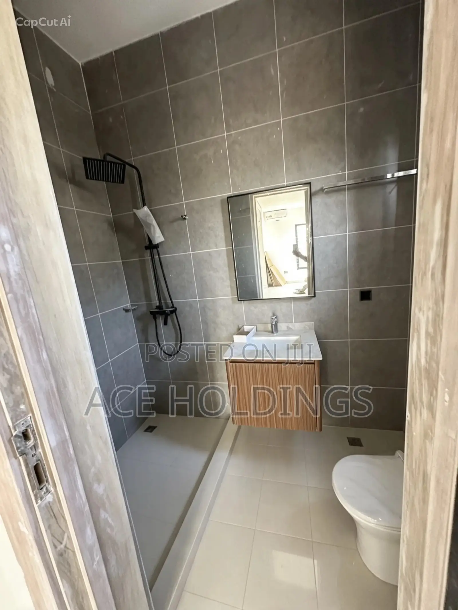 4bdrm House in Lakeside for sale