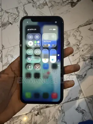 Apple iPhone 11 64 GB Black