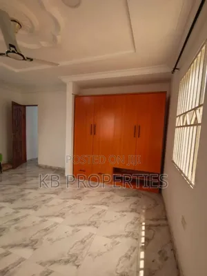 4bdrm House in Kb Properties, Baatsona Total for sale