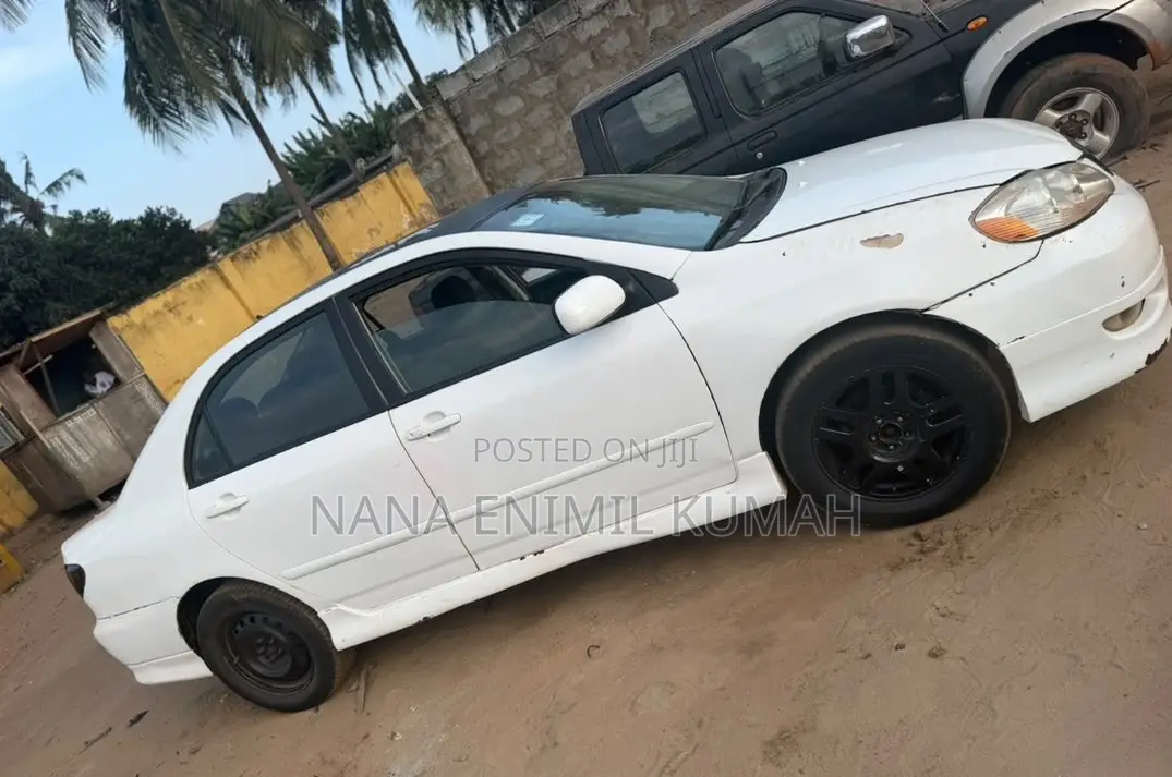 Toyota Corolla 2009 White