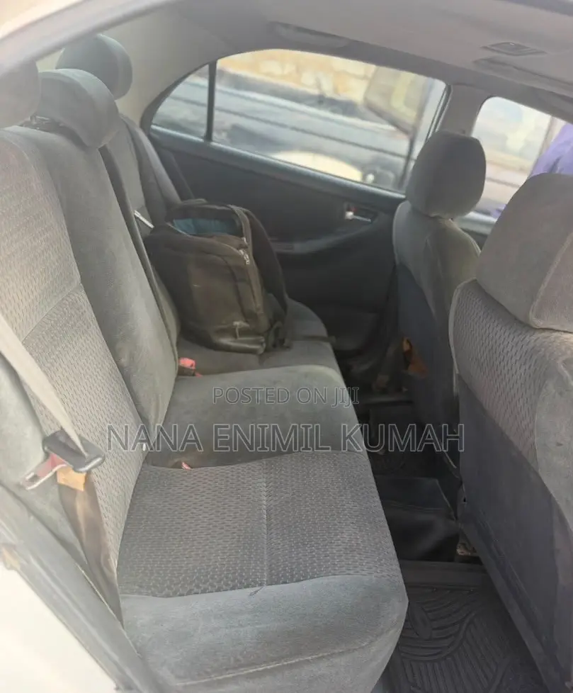 Toyota Corolla 2009 White