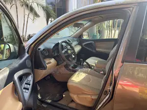 Toyota RAV4 2012 Brown