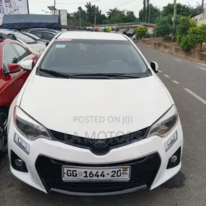 Toyota Corolla 2016 White