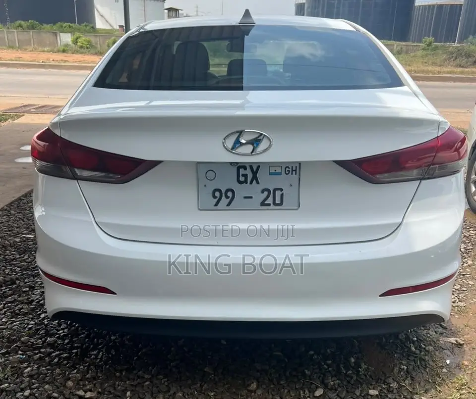 Hyundai Elantra 2017 White