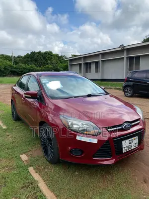 Ford Focus 2013 Red